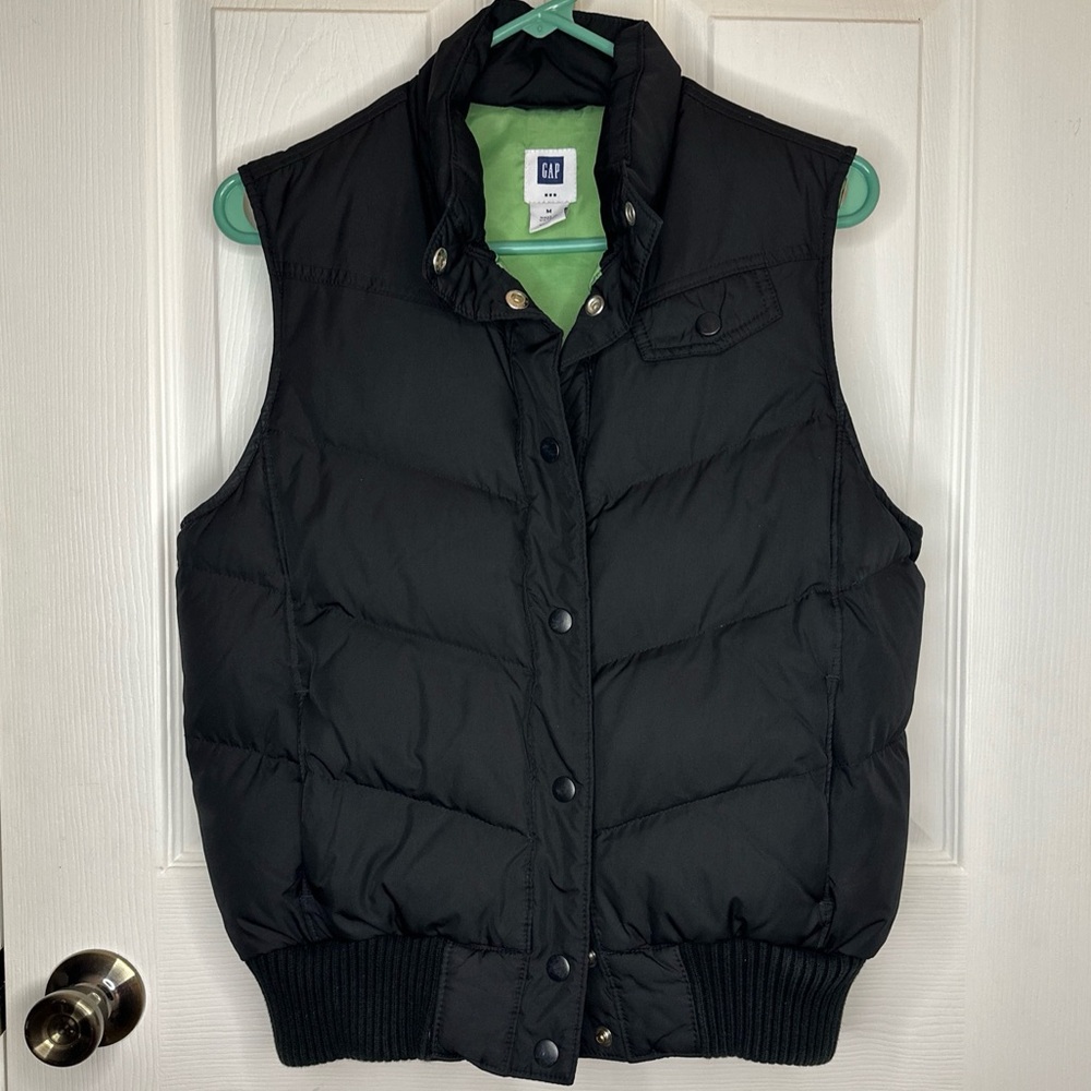 Gap Womens Medium Black Puffer Vest with Pockets Green Lining Down Filled Y2K
